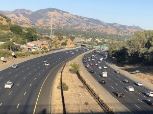 Sandy Springs, GA – Multi-Vehicle Crash on I-285 Near Riverside Dr 2 6/3 Sandy Springs, GA – Multi-Vehicle Crash on I-285 Near Riverside Dr